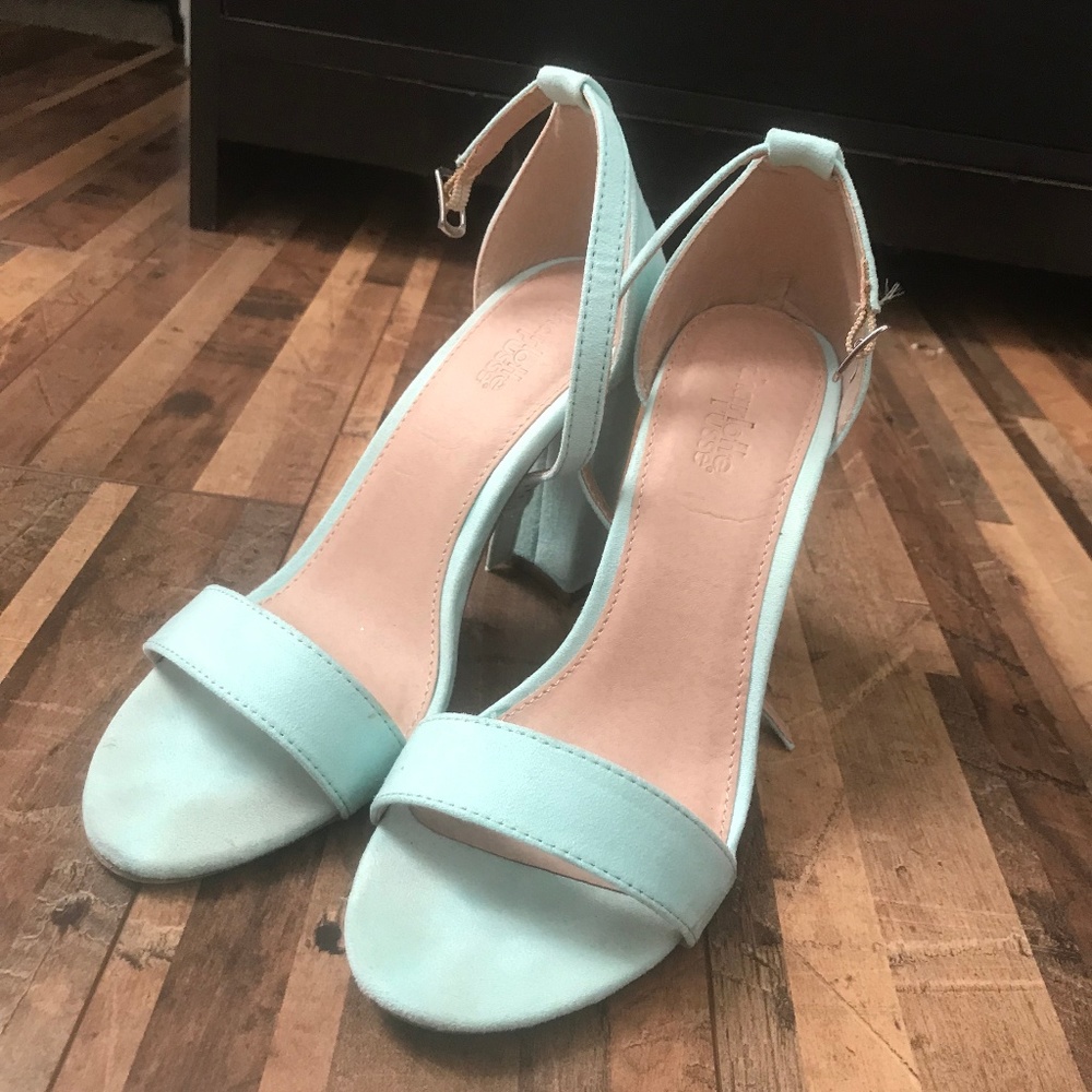 Beautiful Green Heels